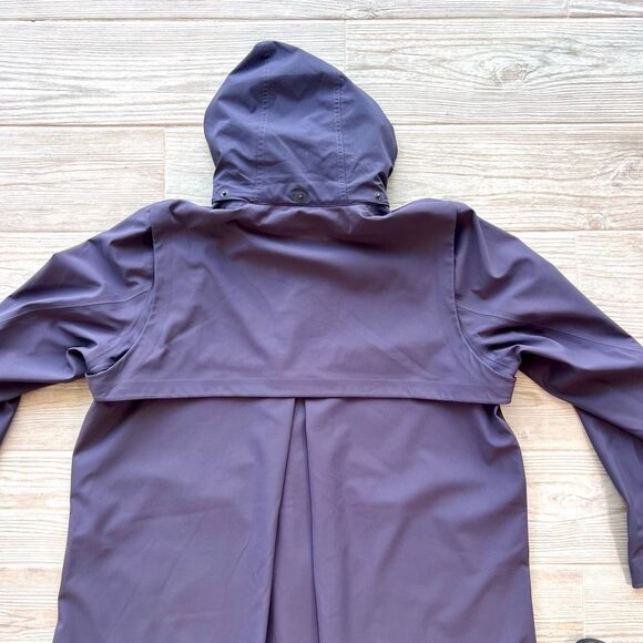 Nike Plum Purple Long Sleeve Hooded Mid-Length Hypershield Rain Jacket Size XL - Picture 11 of 12